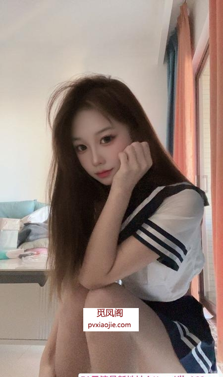 制服一线天蓓蓓