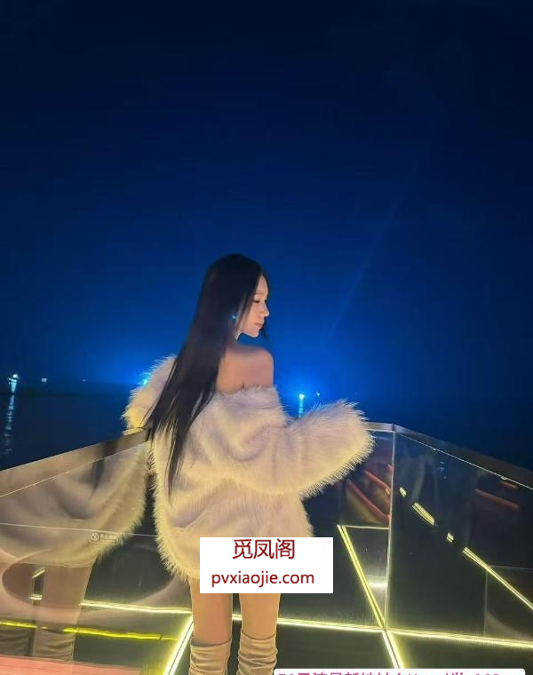 高颜值高挑美女