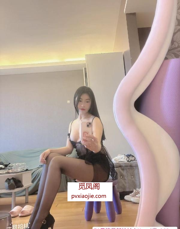 性感曼妙身材柠檬老师